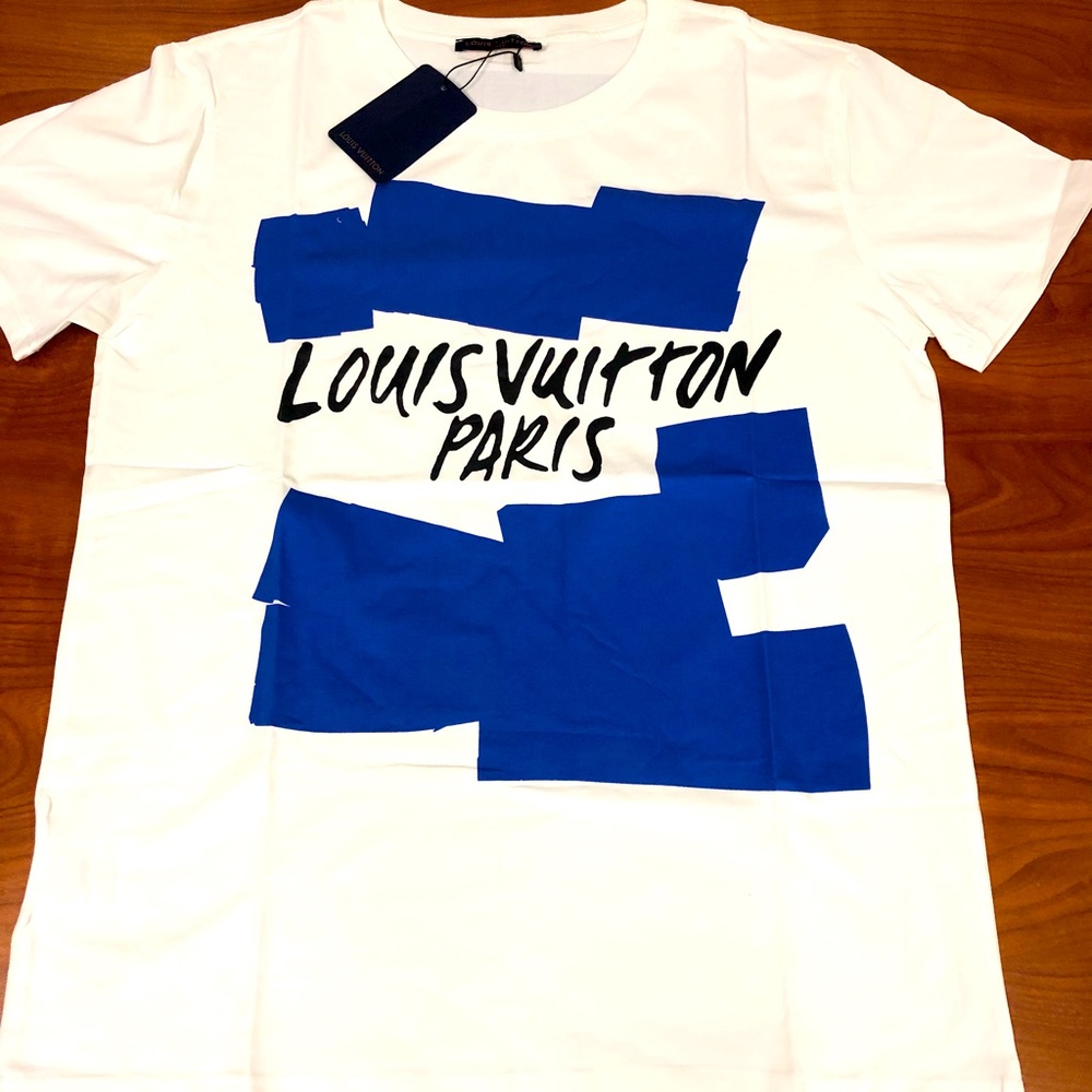 Men’s t shirt. Size Xl